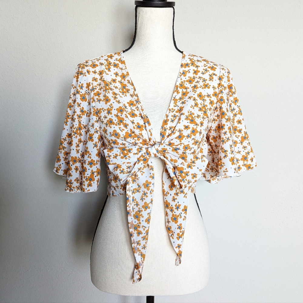 White orange and blue floral flounce sleeve cropped tie front top size M